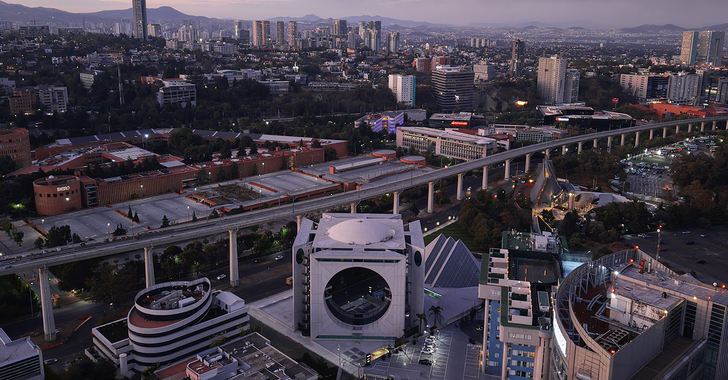 edificio-icono-corporativo-calakmul-santa-fe